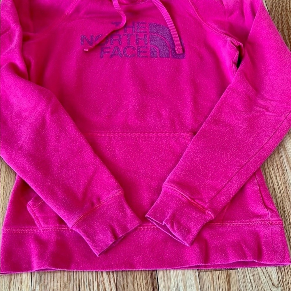The north face red hoodie women’s size Xs - Picture 4 of 5